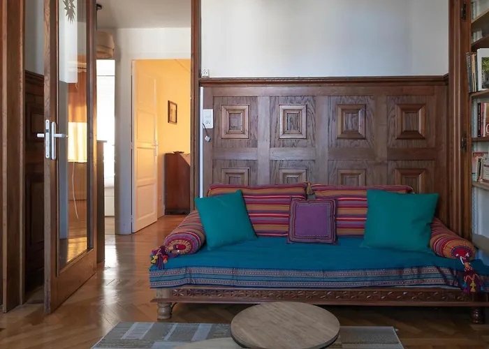 Lägenhet Le Belfort - Grand Avec Terrasse Et Parking Prive Vichy