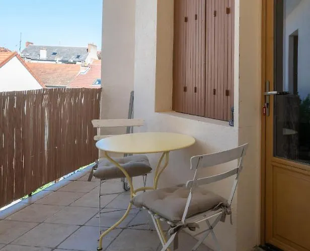 Le Belfort - Grand Avec Terrasse Et Parking Prive Lägenhet Vichy