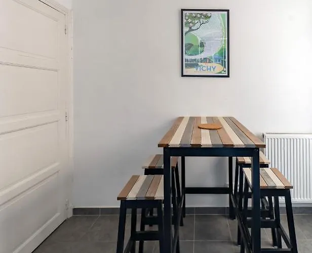 Le Belfort - Grand Avec Terrasse Et Parking Prive Vichy